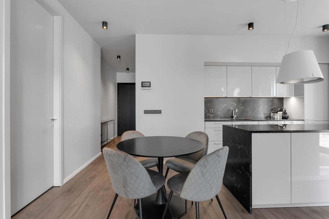 Modern Apt In Central Рейкявик Екстериор снимка